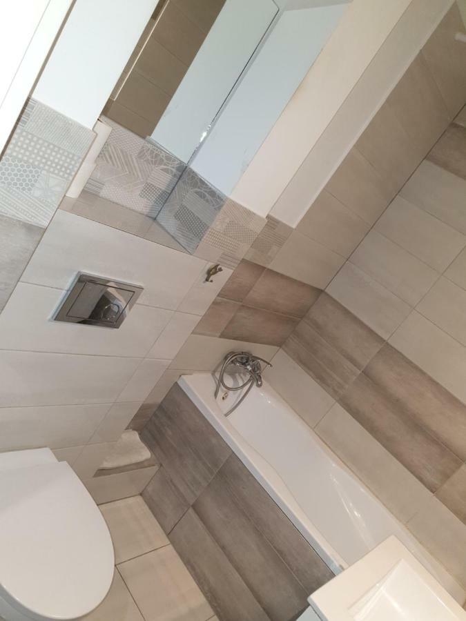 Sweet Honey Mieszkanie W Plocku Apartment Luaran gambar