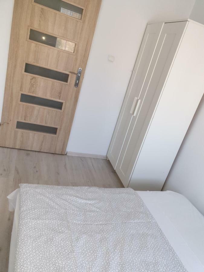Sweet Honey Mieszkanie W Plocku Apartment Luaran gambar